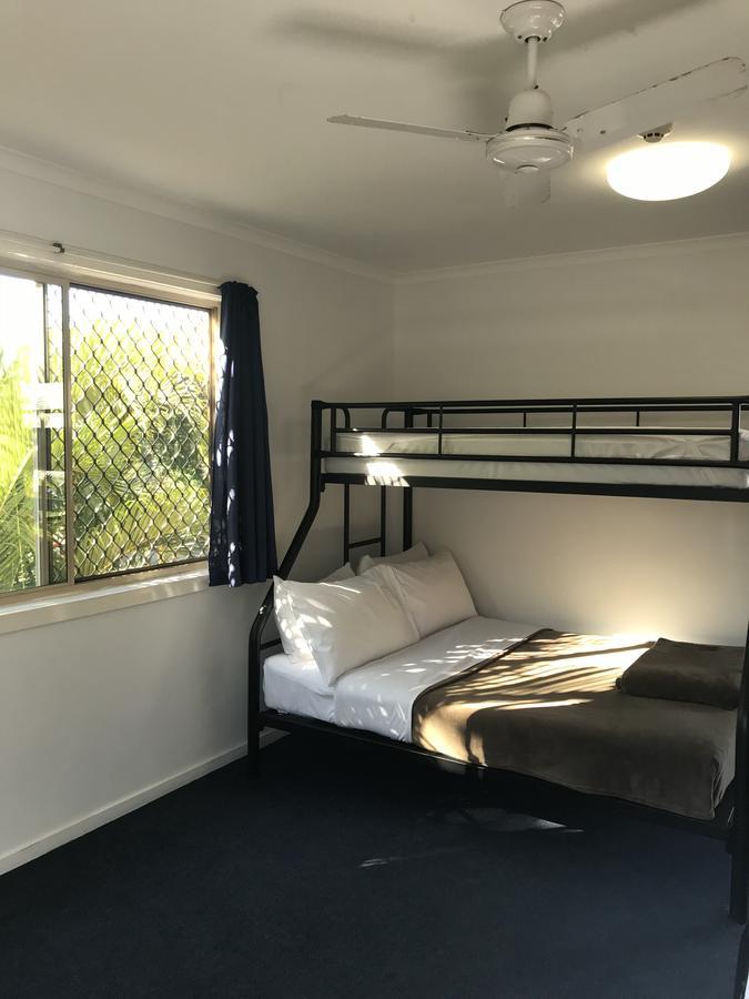 Backpackers Inn On The Beach Byron Bay Exterior photo